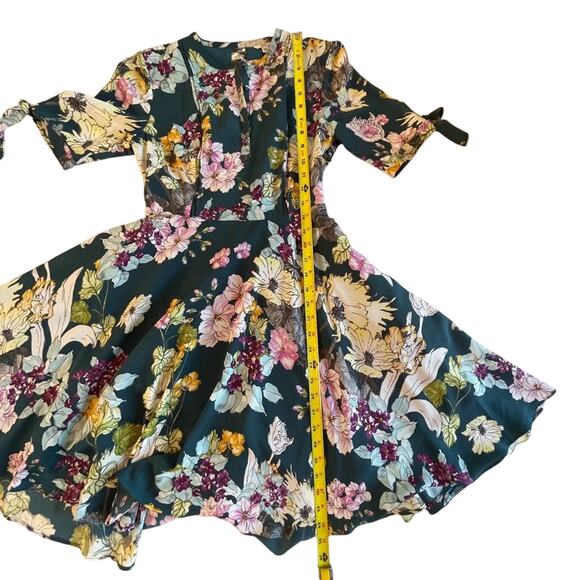 Aliyah Lace-Up Fit & Flare Romantic Floral Midi Dress Women’s XS - Picture 7 of 14